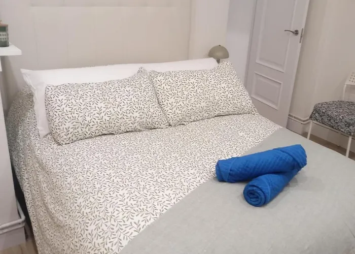 Apartamento Casco Viejo, Tranquilo, Reformado, A Pie *